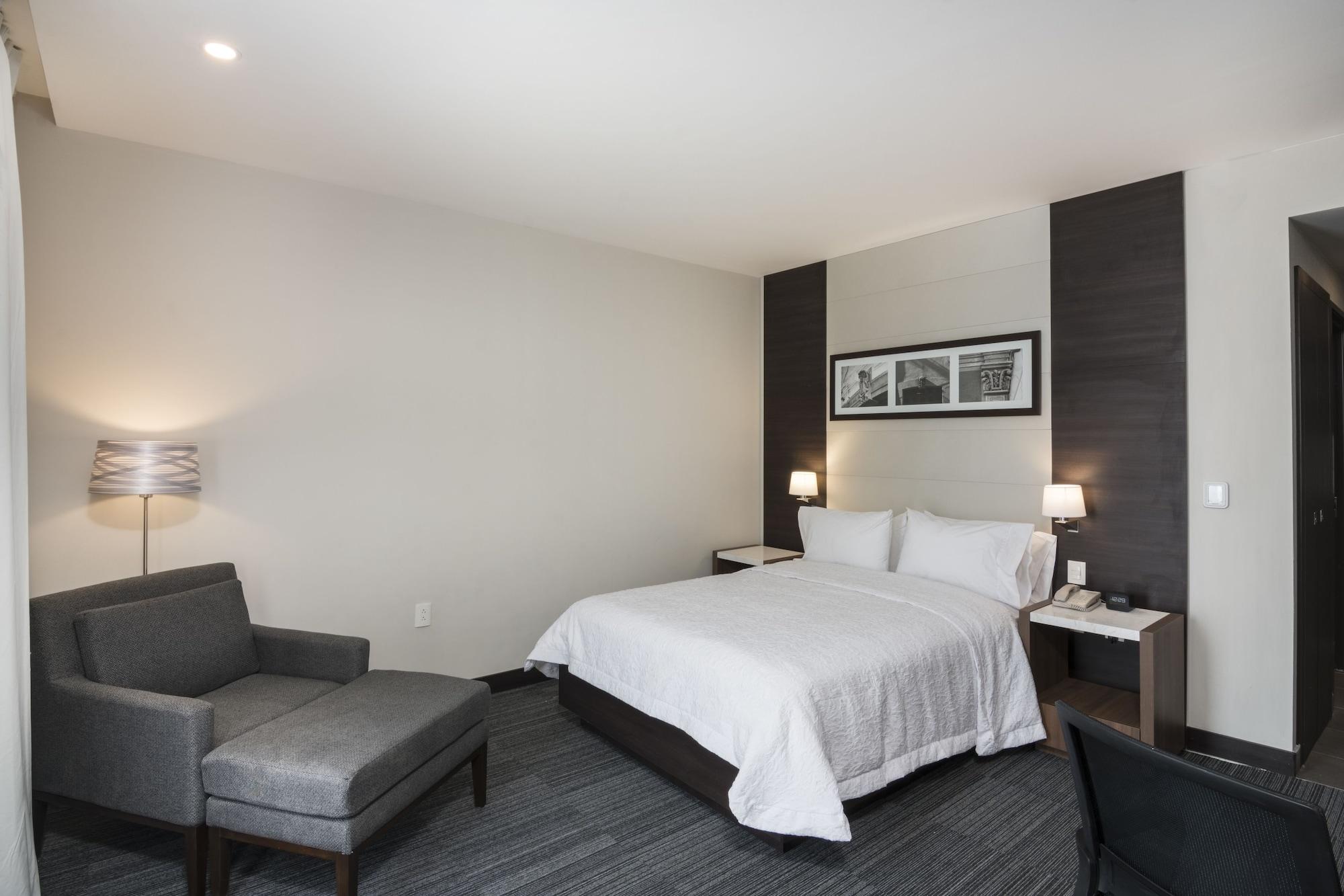 Hampton Inn And Suites San Luis Potosi Slp エクステリア 写真