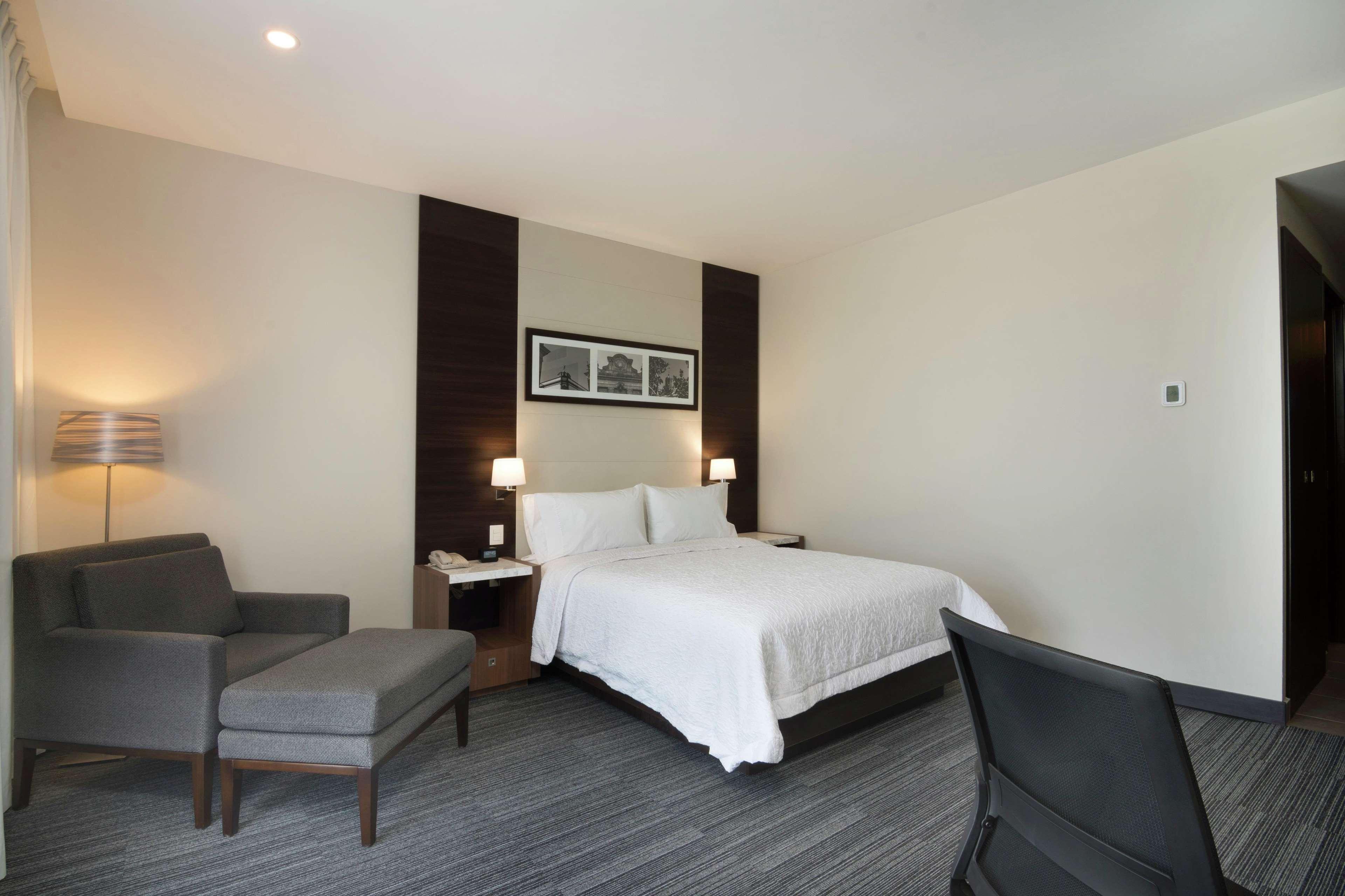 Hampton Inn And Suites San Luis Potosi Slp エクステリア 写真