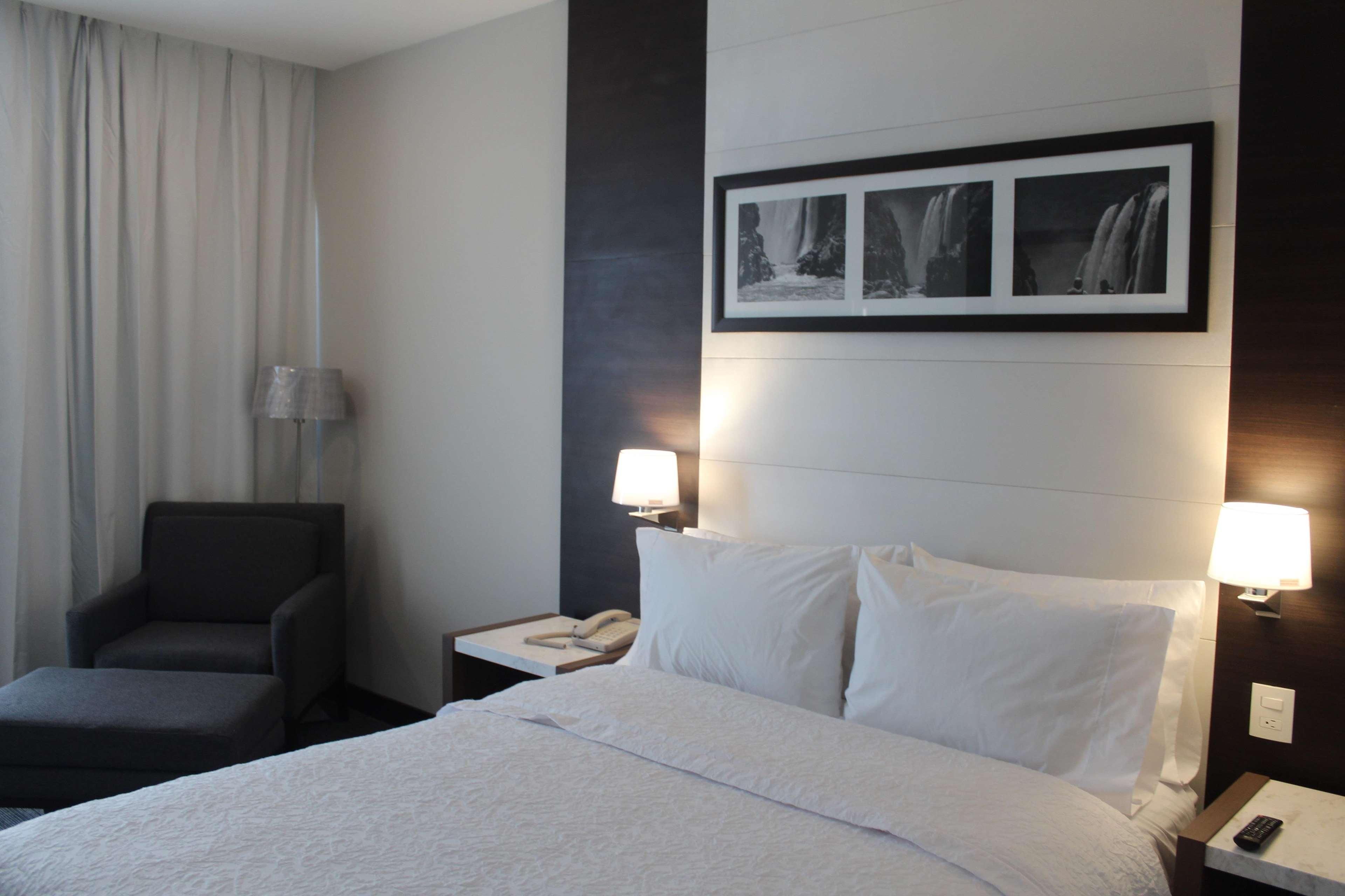 Hampton Inn And Suites San Luis Potosi Slp エクステリア 写真